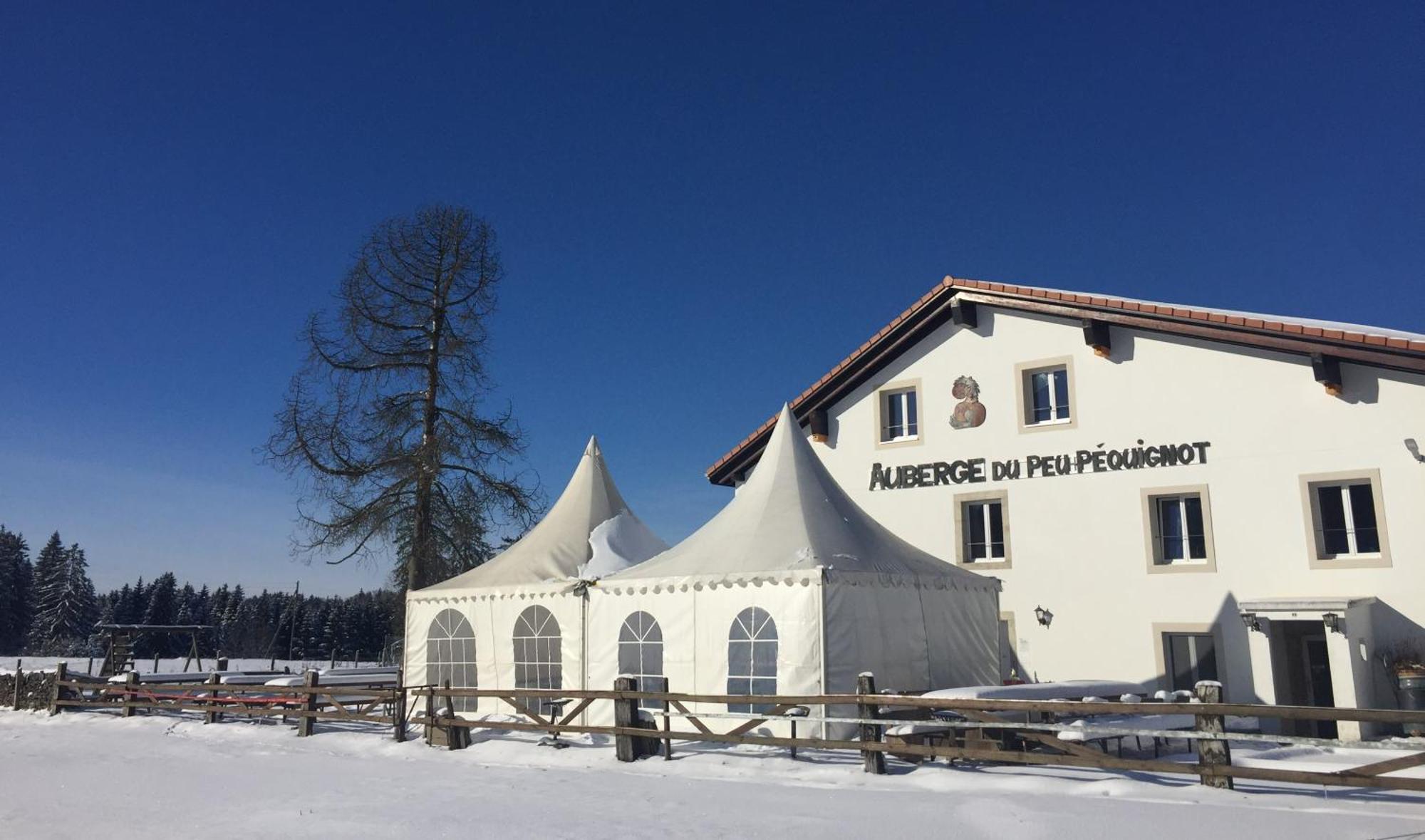 Auberge Du Peu-Pequignot Le Noirmont エクステリア 写真